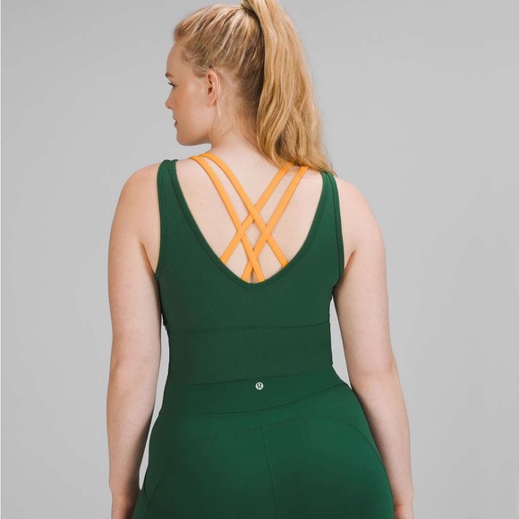 Lululemon Power Pivot Tank Top in Rib - Picture 2 of 7